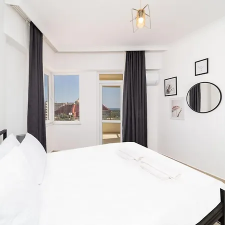 Fantastic Flat With Balcony And View In Aksu Appartamento